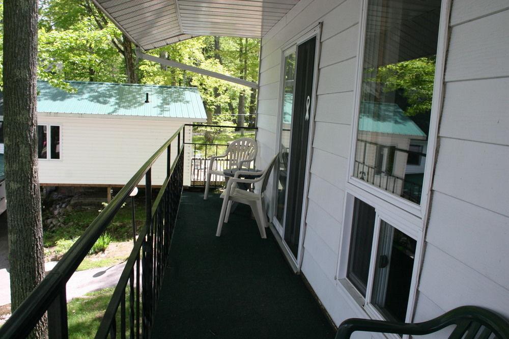 Beachwood Resort Deer Bay 外观 照片