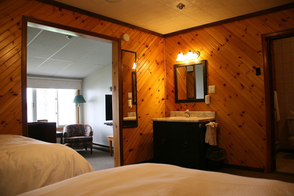 Beachwood Resort Deer Bay 外观 照片