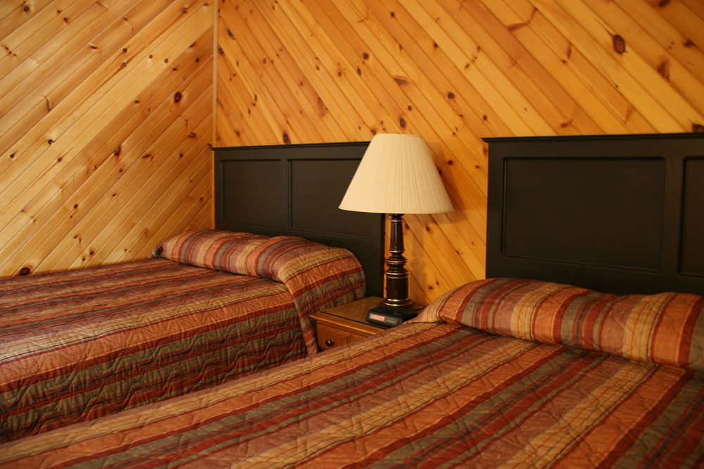 Beachwood Resort Deer Bay 外观 照片