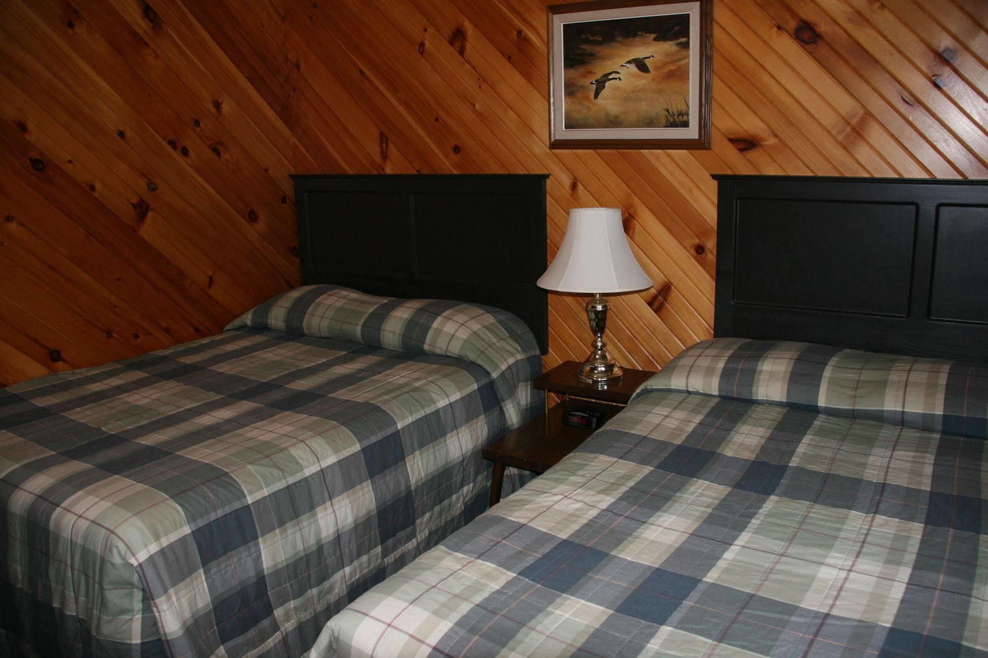 Beachwood Resort Deer Bay 外观 照片
